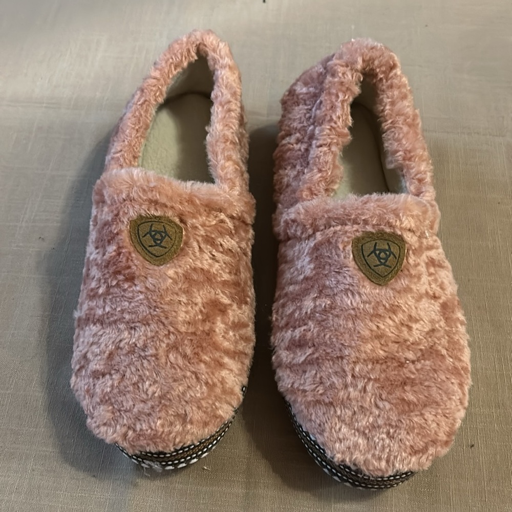 Women's Ariat slippers - Picture 2 of 8